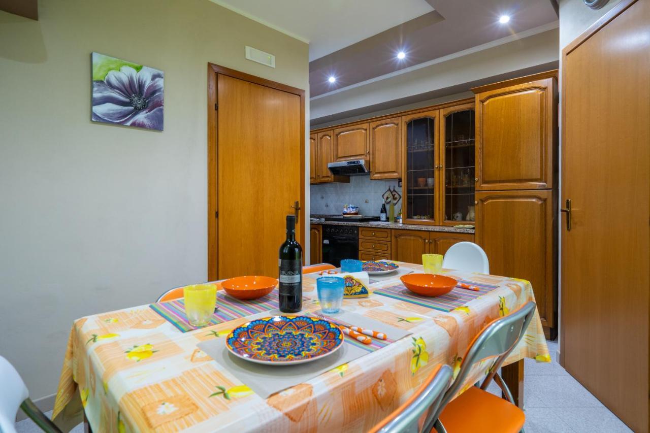 Casa Vacanze Dell'Angelo San Mauro Castelverde Exteriér fotografie