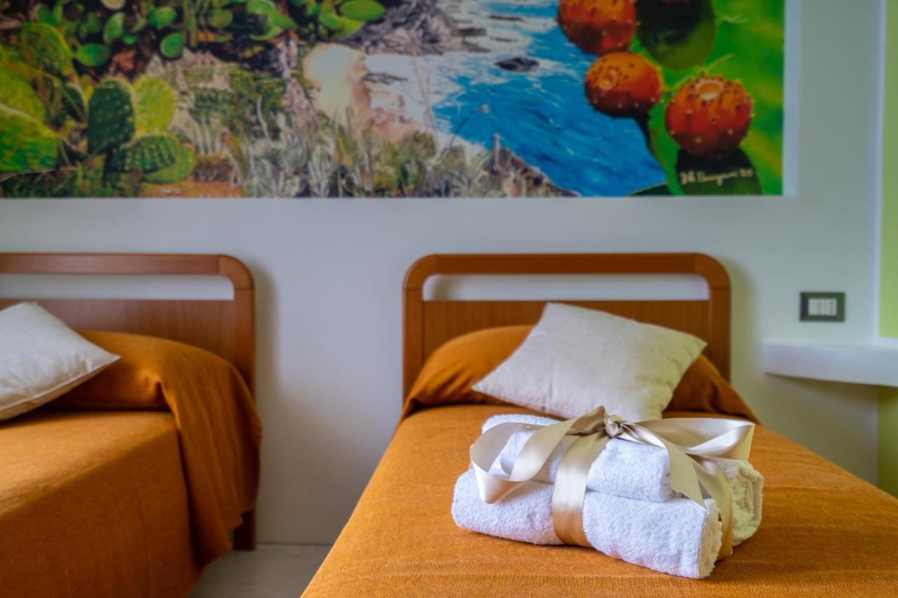 Casa Vacanze Dell'Angelo San Mauro Castelverde Exteriér fotografie